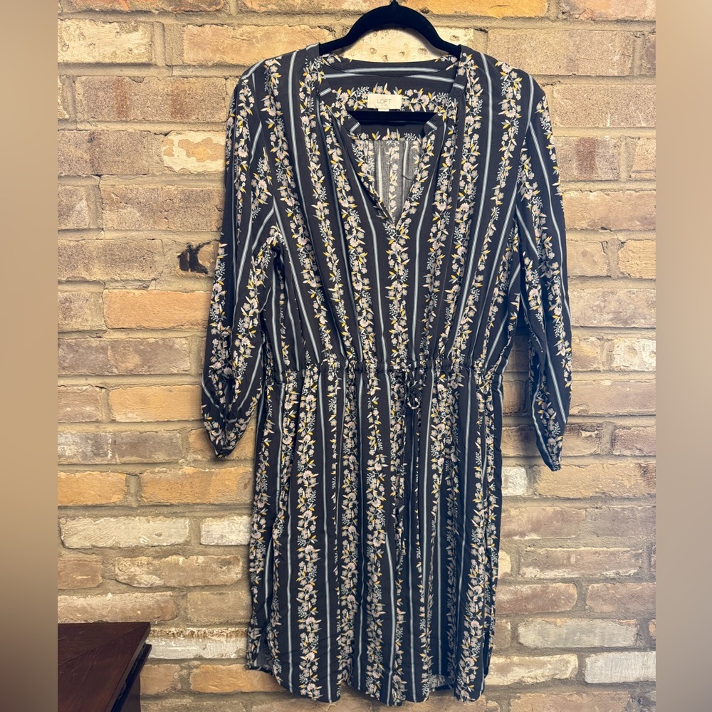 LOFT Floral Strip Split V Neck Roll Tab Knee Length Dress Size L